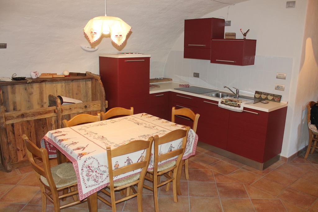 Maison Peroulaz Charvensod Rom bilde